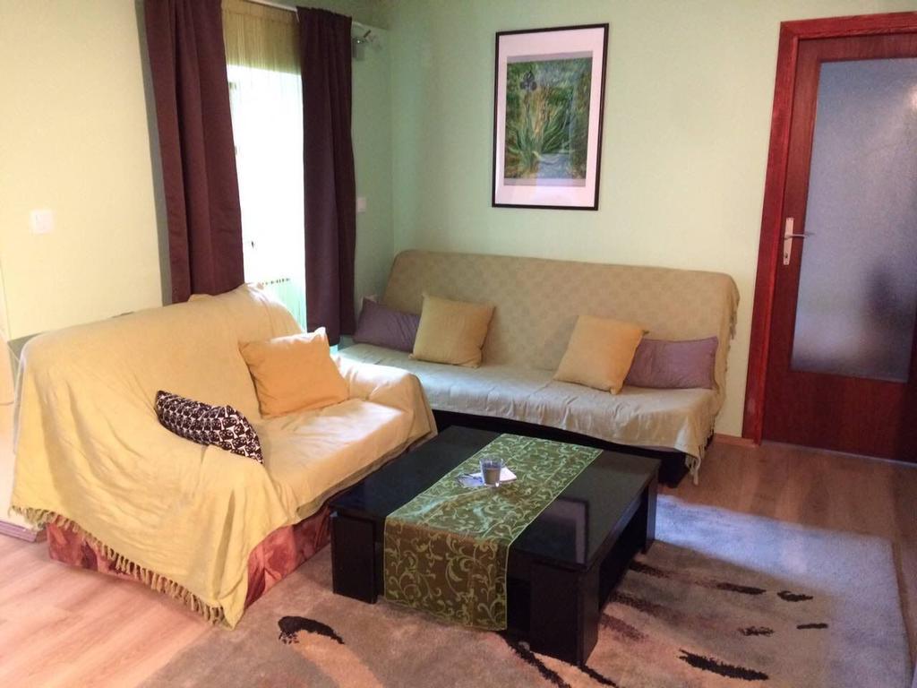 Rooms And Apartment Veral-Ka Karlovac Ngoại thất bức ảnh