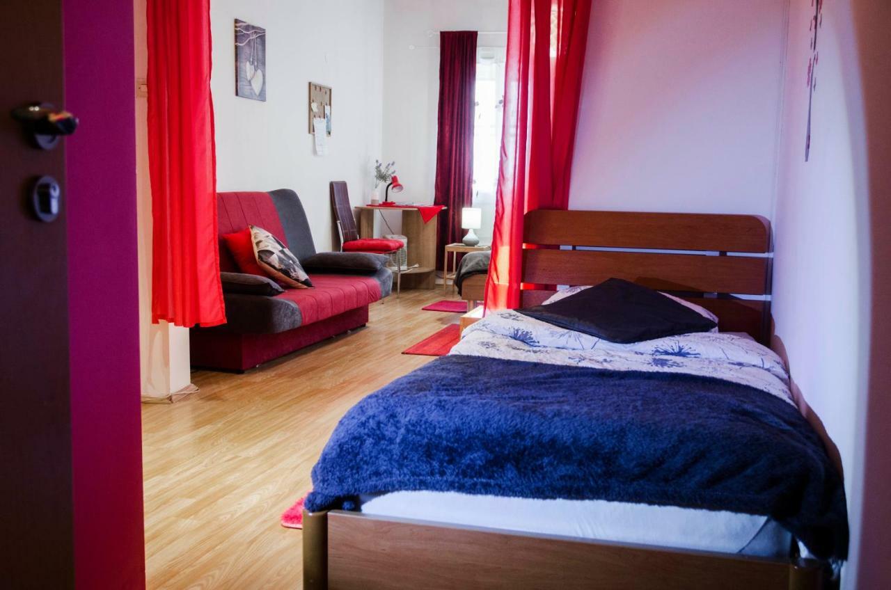Rooms And Apartment Veral-Ka Karlovac Ngoại thất bức ảnh